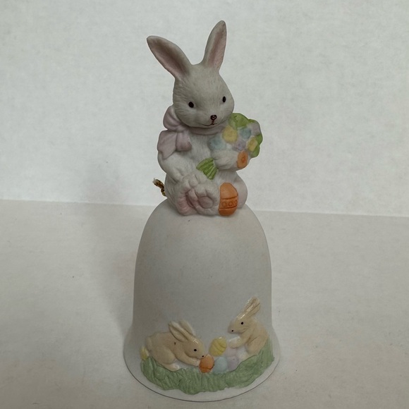 Easter bunny bell - Picture 1 of 8
